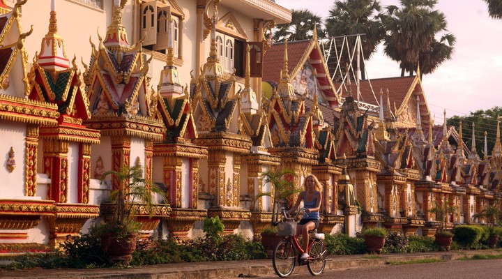 De tempel Wat Sainyaphum in Savannakhet, Laos