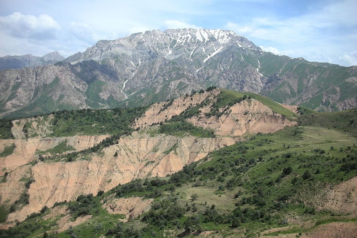 Het berglandschap van Ugam-Chatkal National Park