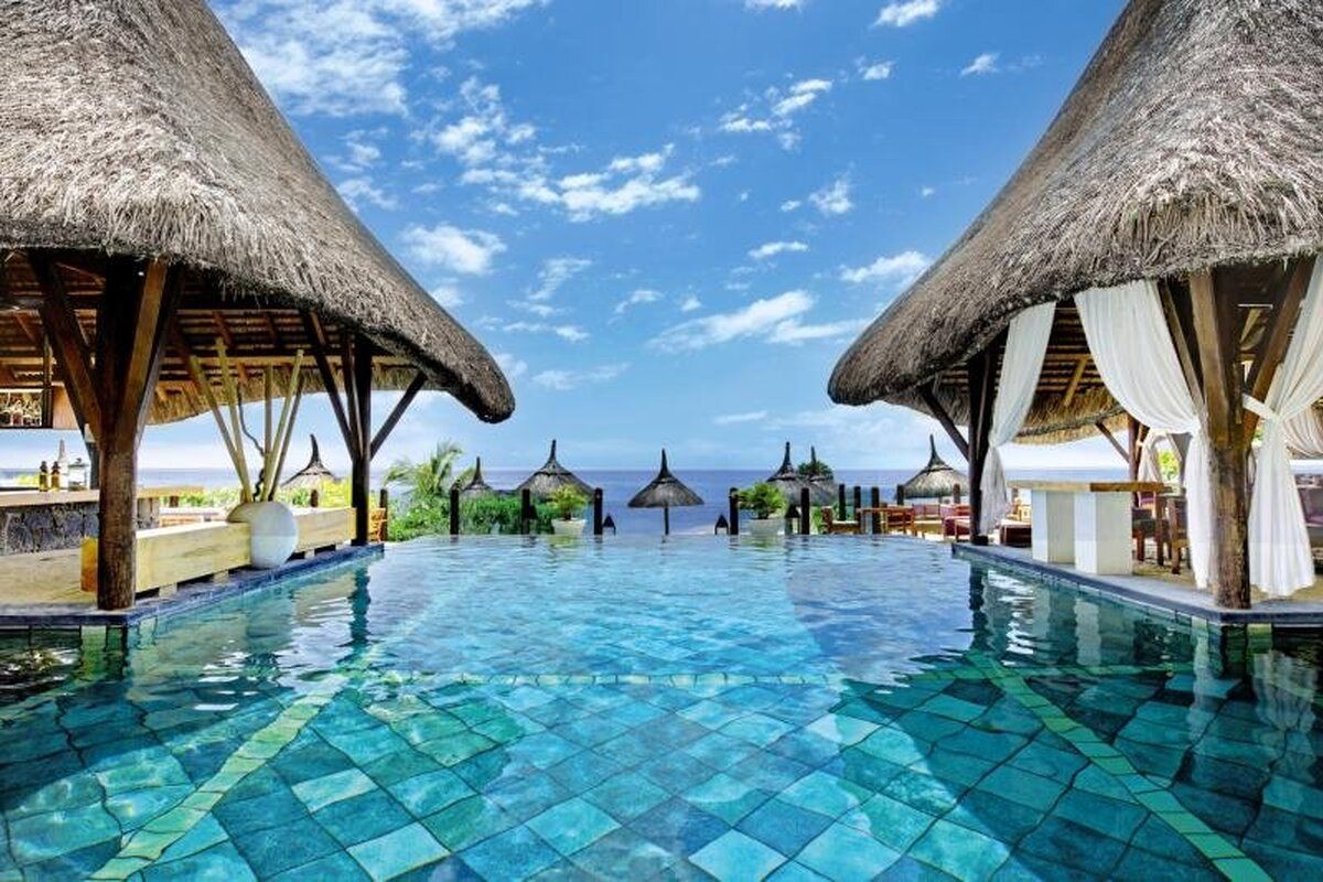 Het prachtig gelegen zwembad