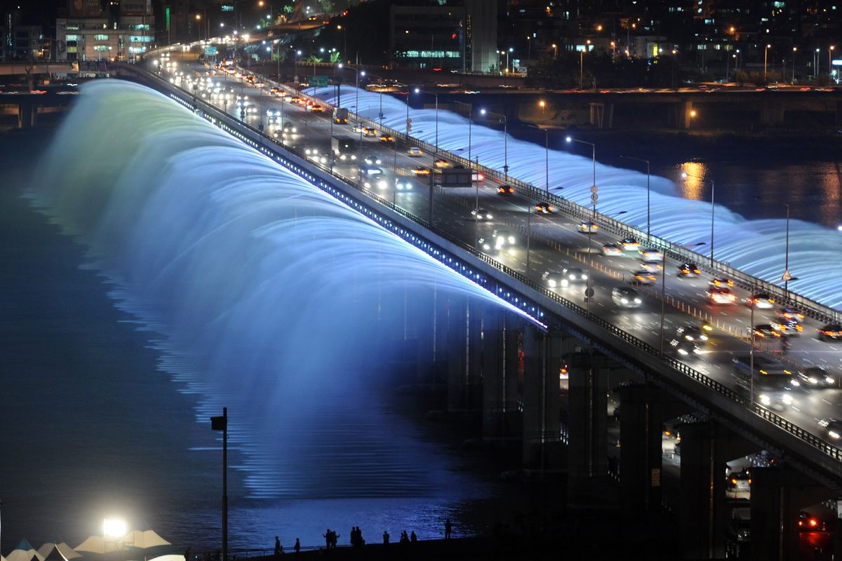 Banpo Bridge