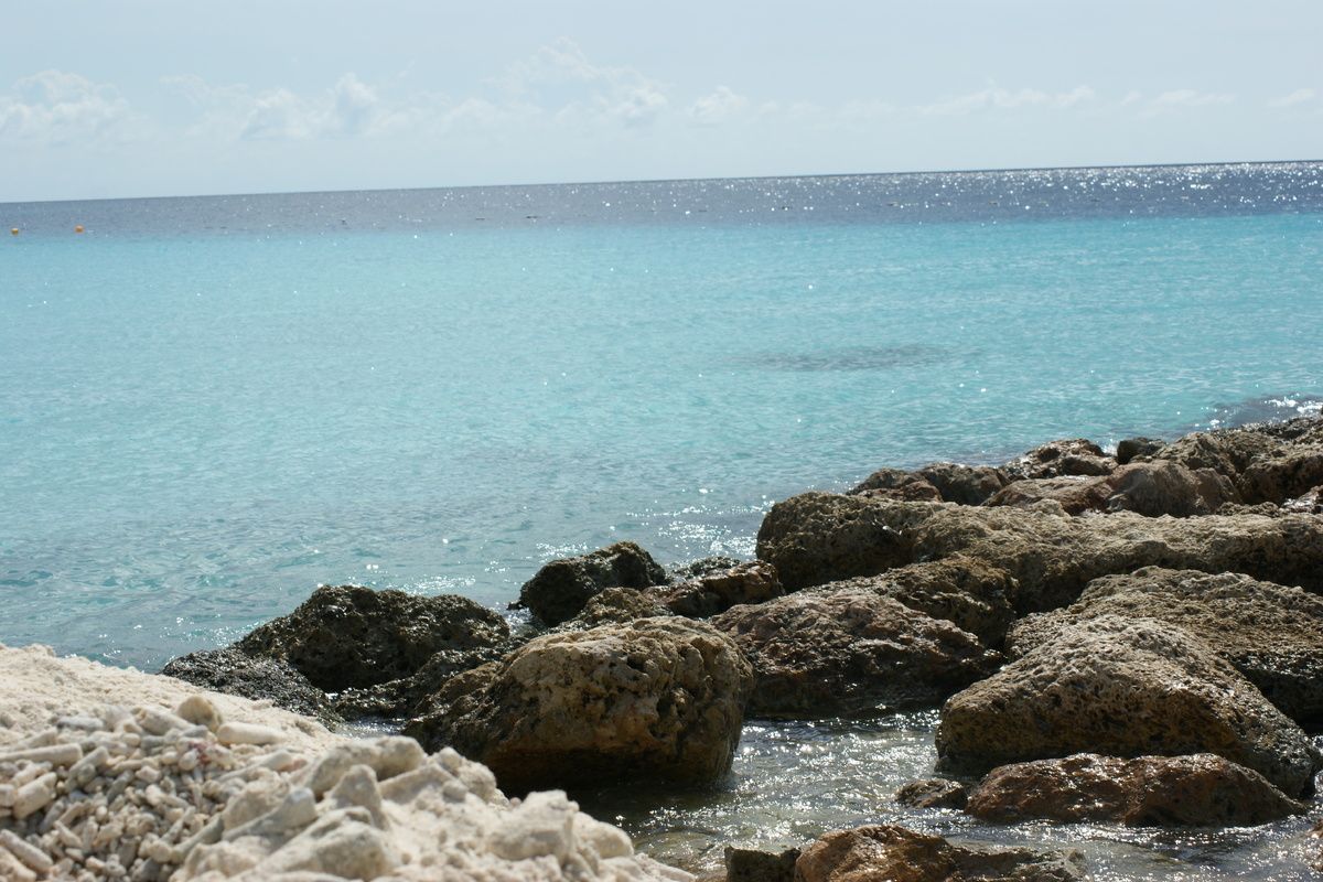 Heldere water bij Porto Marie