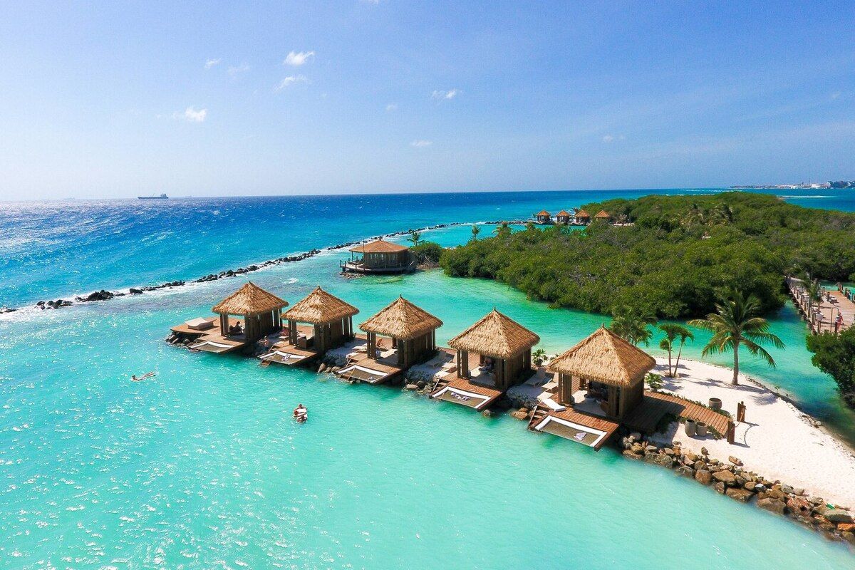 Cabanas op Renaissance Island