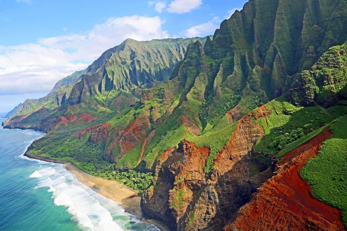 De kleurrijke bergen op Kauai