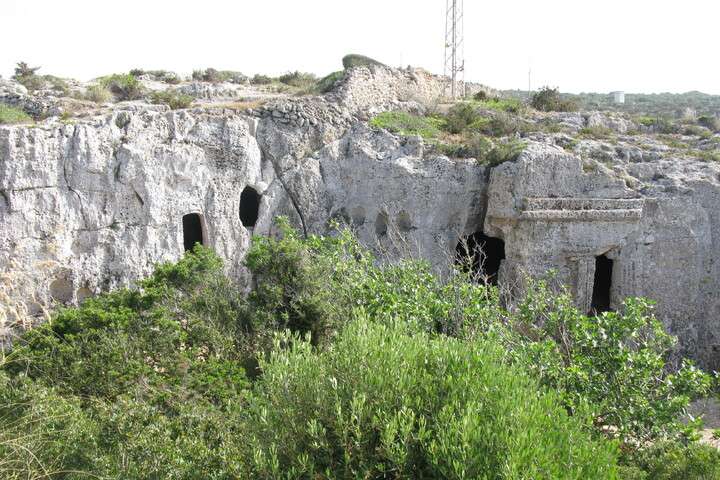 Grotten voor de doden