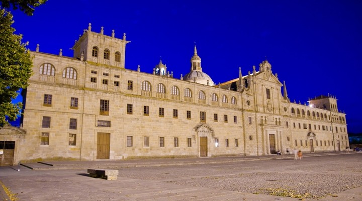 Colegio de Nuestra Seora de la Antiga, Lugo