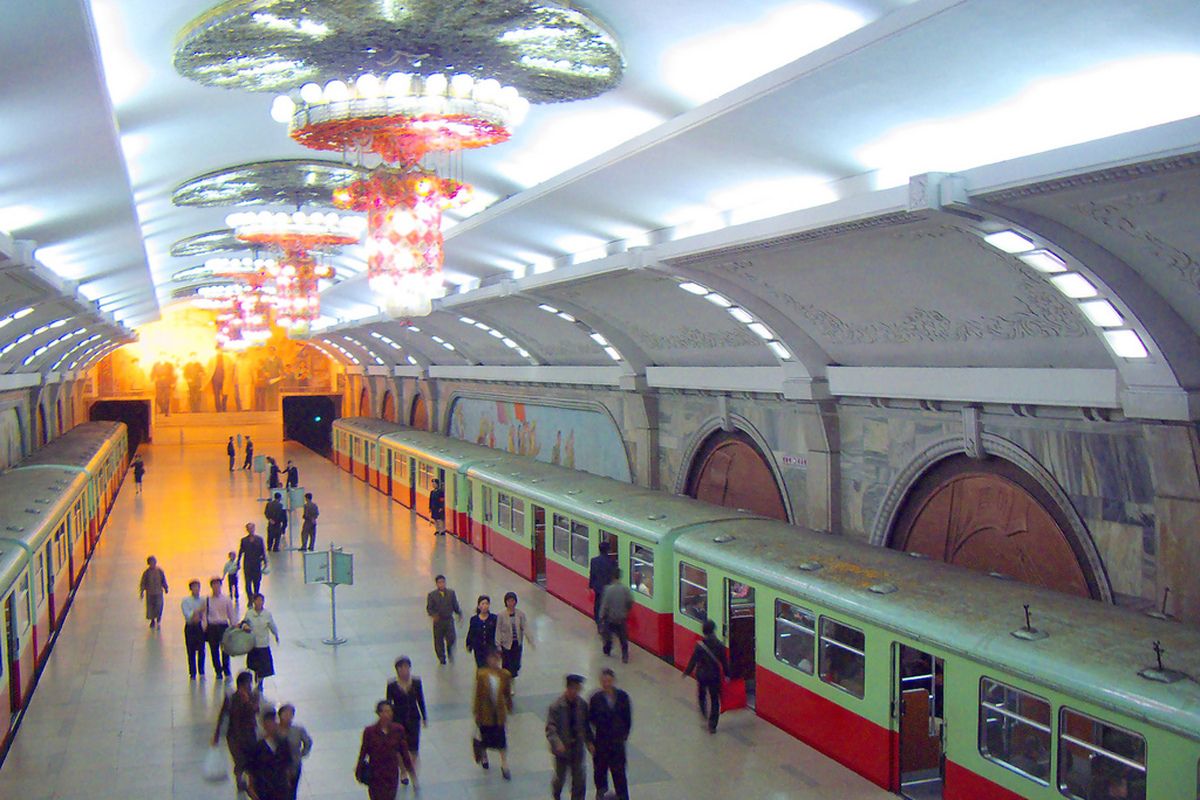 Pyongyang metro