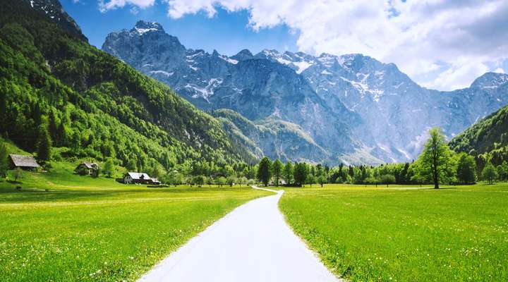 Sloveni heeft prachtige, bergachtige gebieden