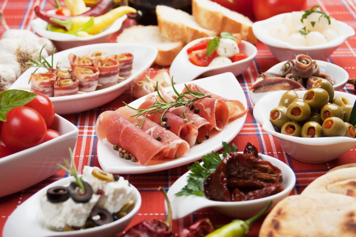 Verschillende Spaanse tapas-gerechtjes