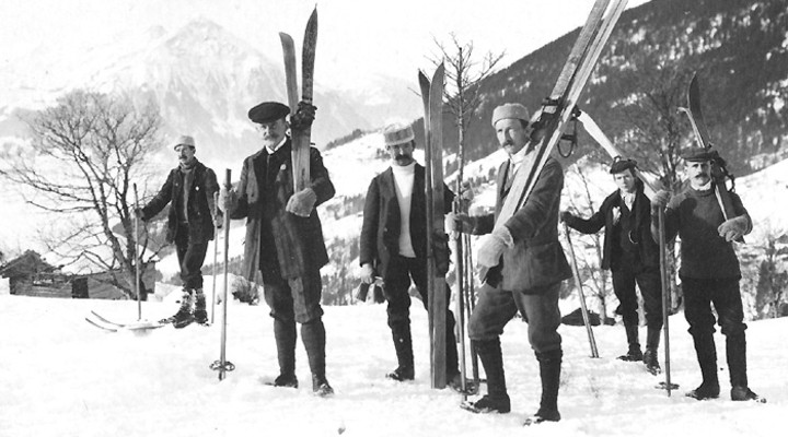 De ski-uitrusting in 1907