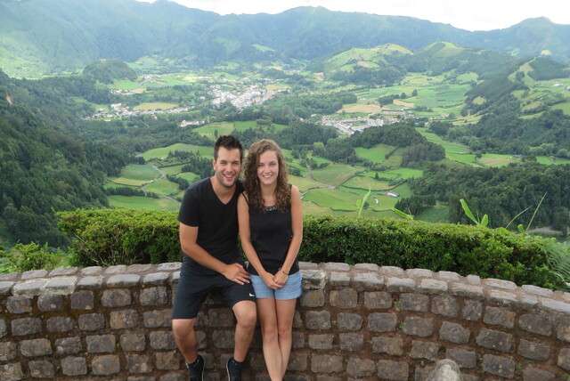 Op gympen tussen de bergschoenen in So Miguel