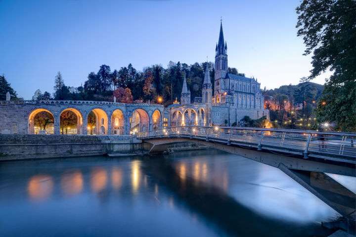 Het heiligodom van Onze-Lieve-Vrouw in Lourdes