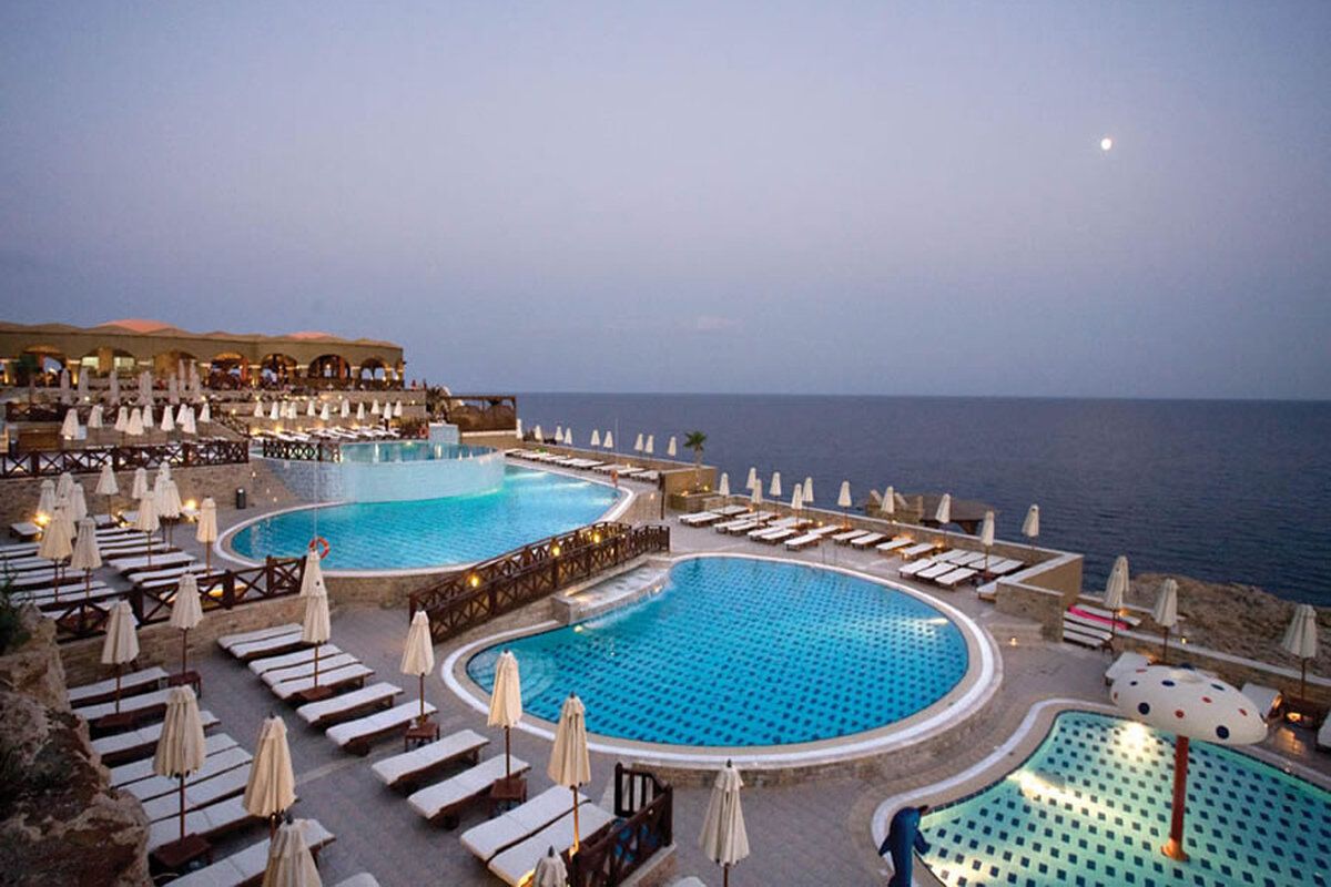 Kathilea Horizon Hotel zwembad