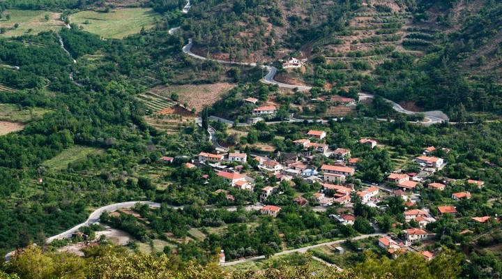 Bergdorp Troodosgebergte, wandelen Cyprus