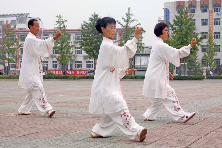 Beoefenaars van tai chi
