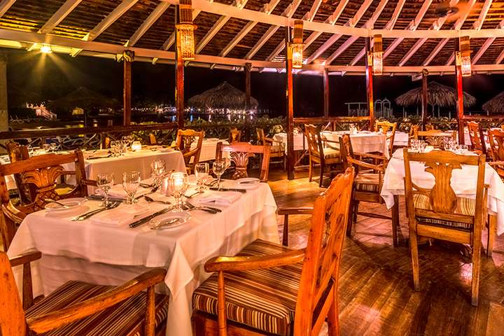 Het restaurant bij het resort