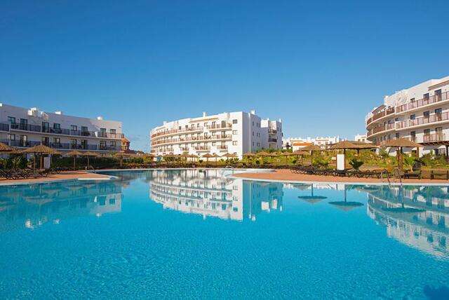 Sol Dunas Resort