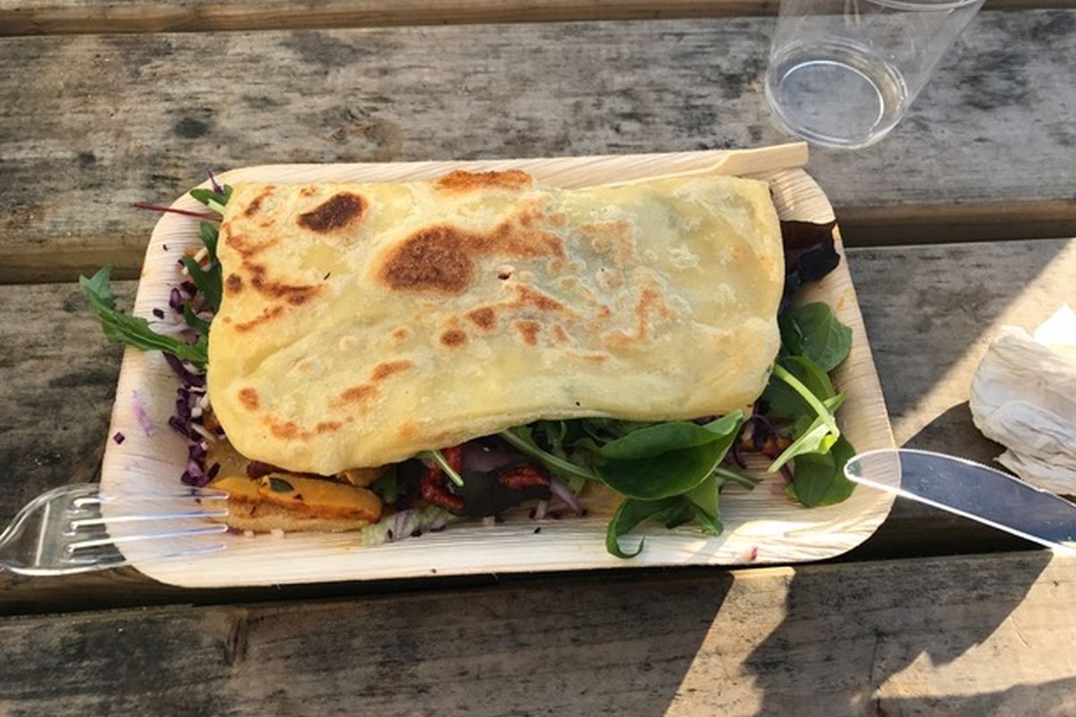 Lekker eten bij Papiroen