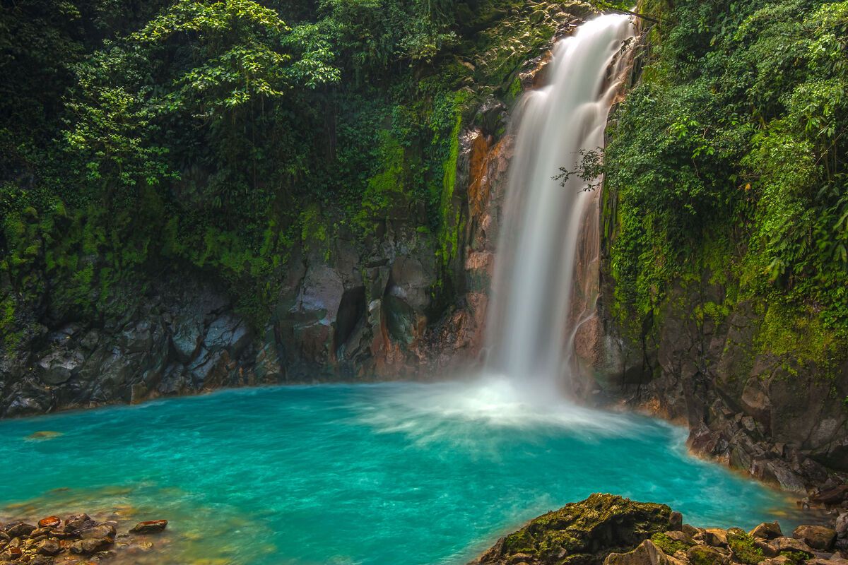 Rio Celeste waterval in Costa Rica