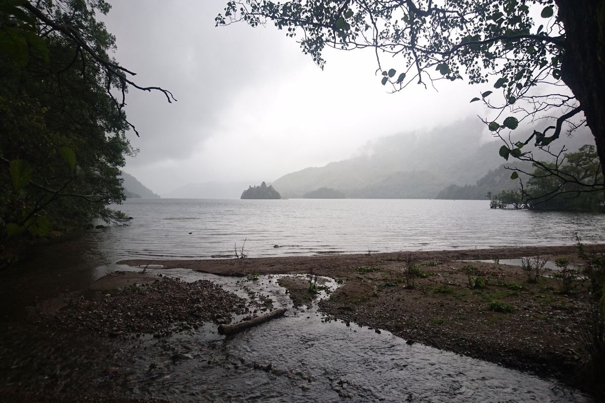 Regen over Loch Lomond