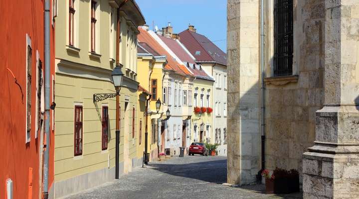 Straatje oude stad Gyor, Hongarije