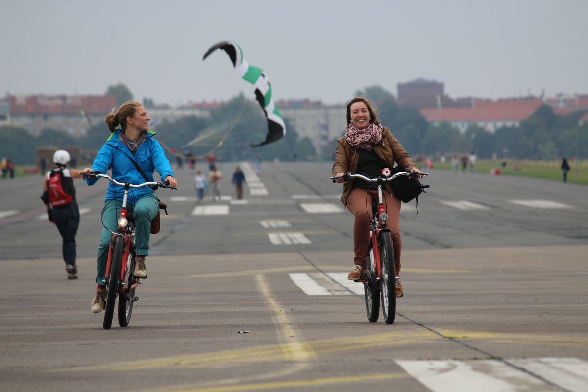 Raw Berlin Fietstour op de luchthaven