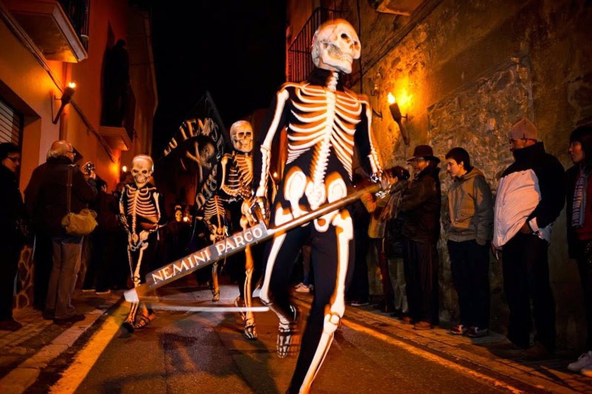 La Danza de la Muerte, Verges