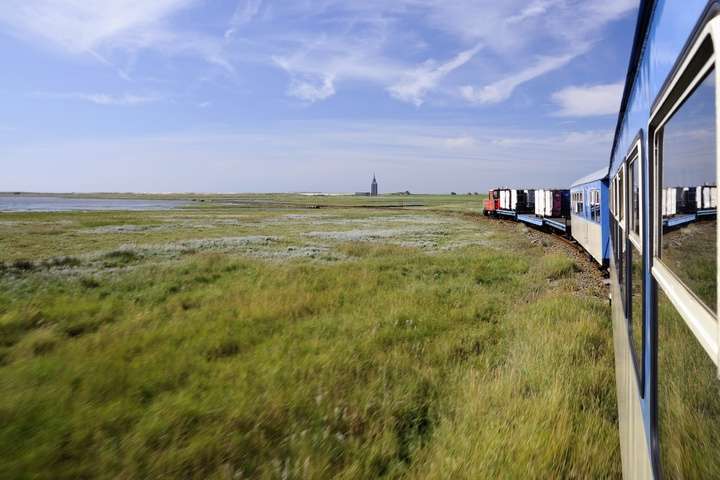 Eilandtrein door Wangerooge