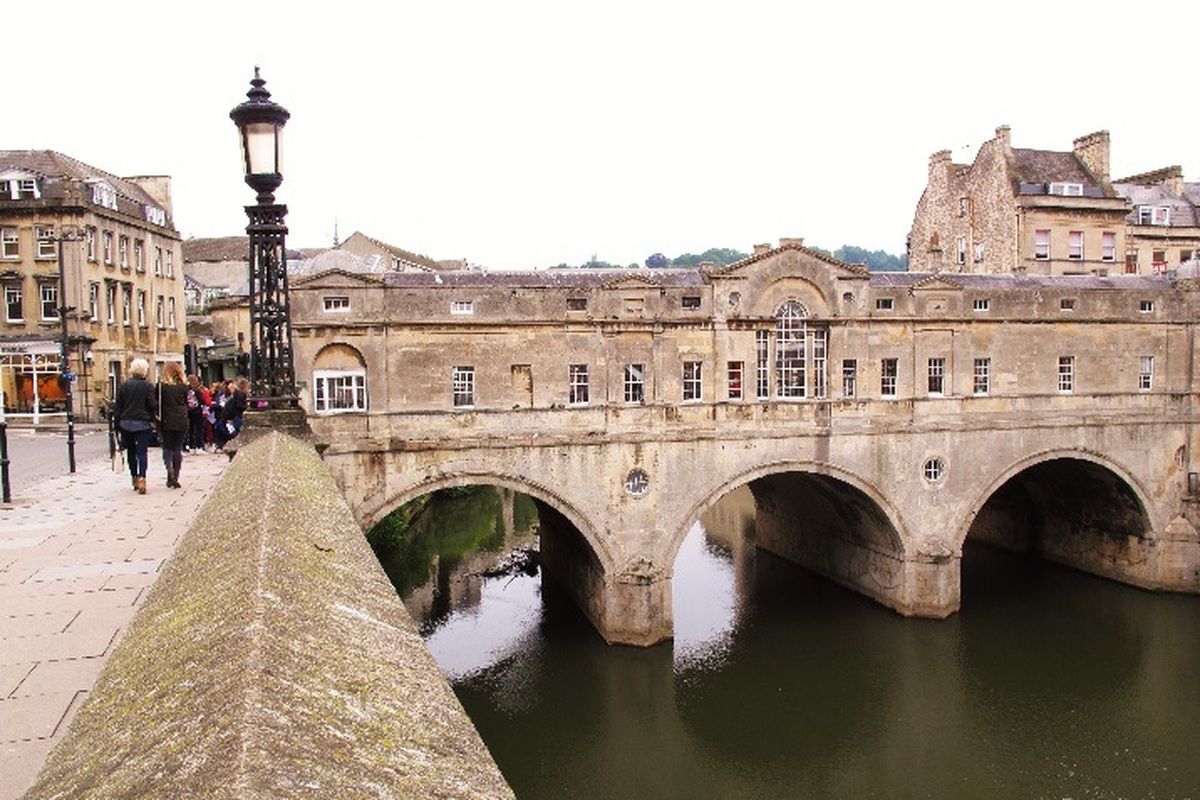 Mooie brug in Bath