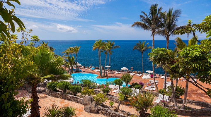 Zwembad en zee Tenerife - Canarische Eilanden