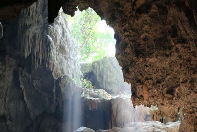 Grotten in Laos