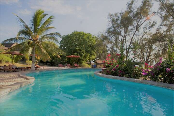 Het zwembad biedt een heerlijke plek om af te koelen