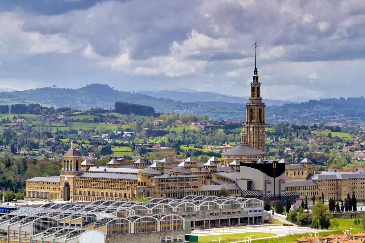 Oude universiteit van Gij�n - Spanje