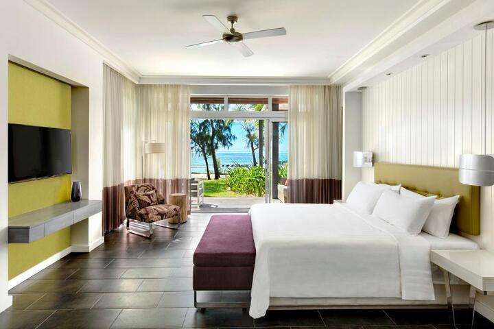 Executive Suites van 'Executive Suites'