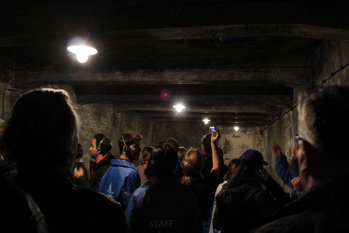 In de donkere gaskamers