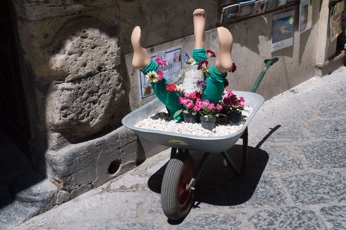 Kunstzinnige plantenbak