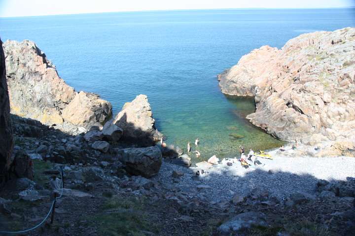 De afdaling naar beneden