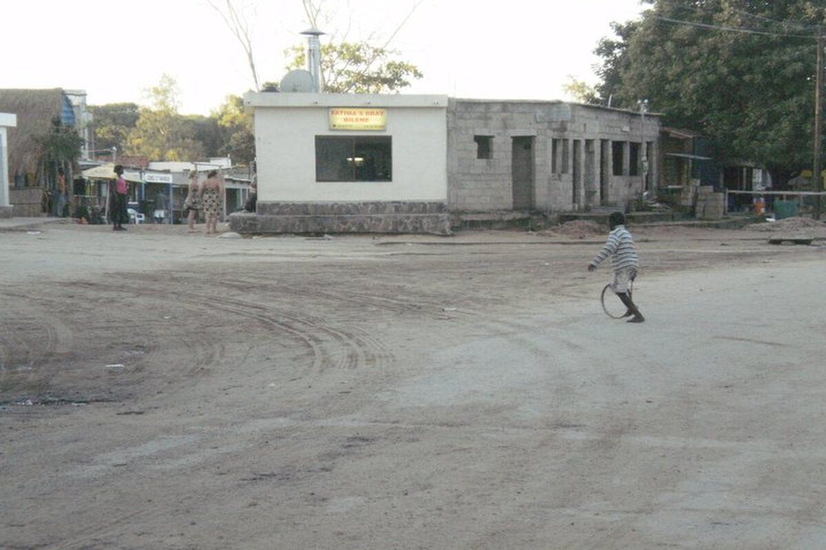Zelfgemaakt speelgoed van een oude fietsenband