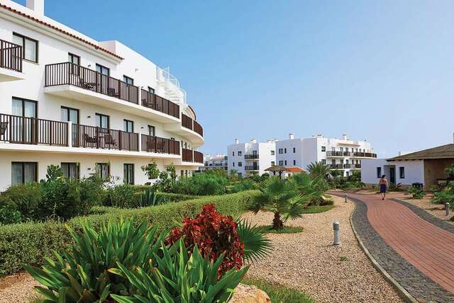 Sol Dunas Resort