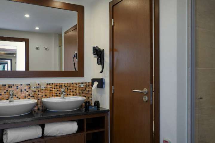 Badkamer van 'Tweepersoonskamer Deluxe'