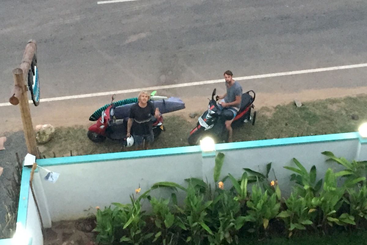 De mannen met de scooters