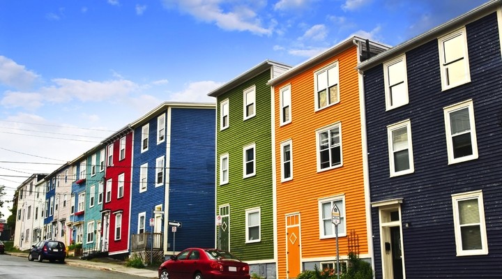 Typisch gekleurde huizen in St. John's