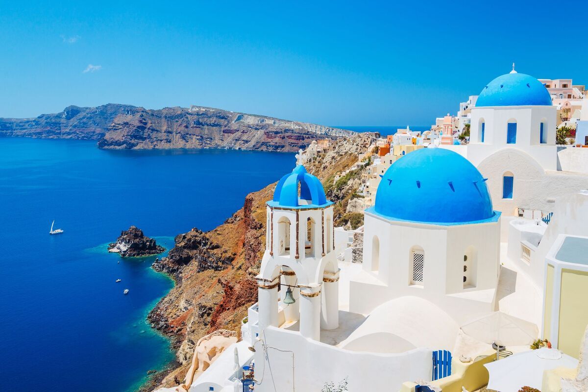 De typische witte huisjes op Santorini