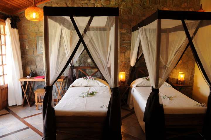 Een ander voorbeeld van kamer met aparte bedden