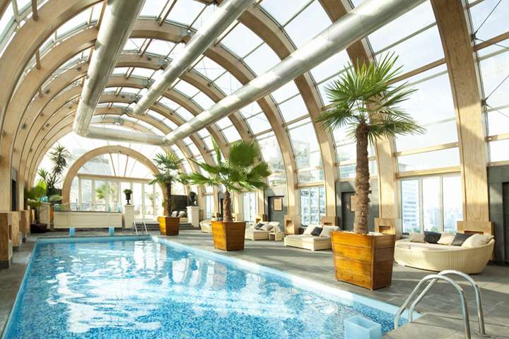 Zwembad Ritz-Carlton