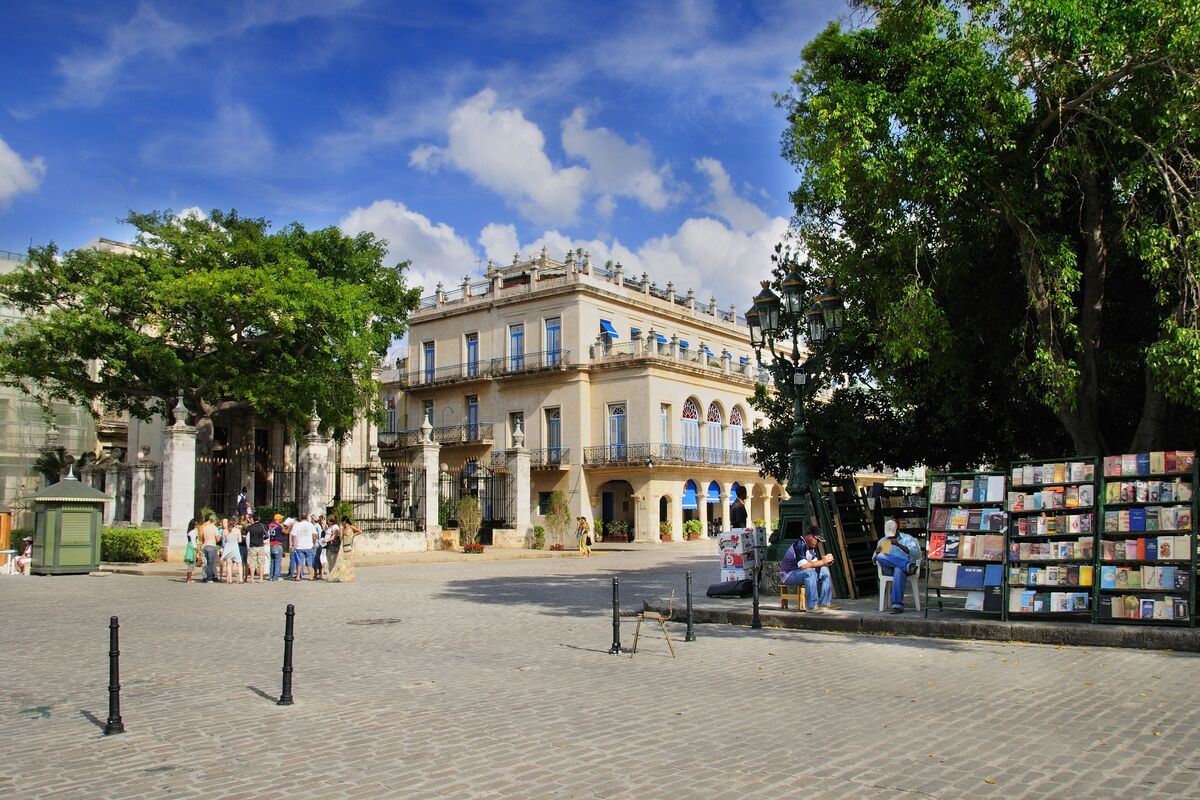 Plaza de Armas, Havana