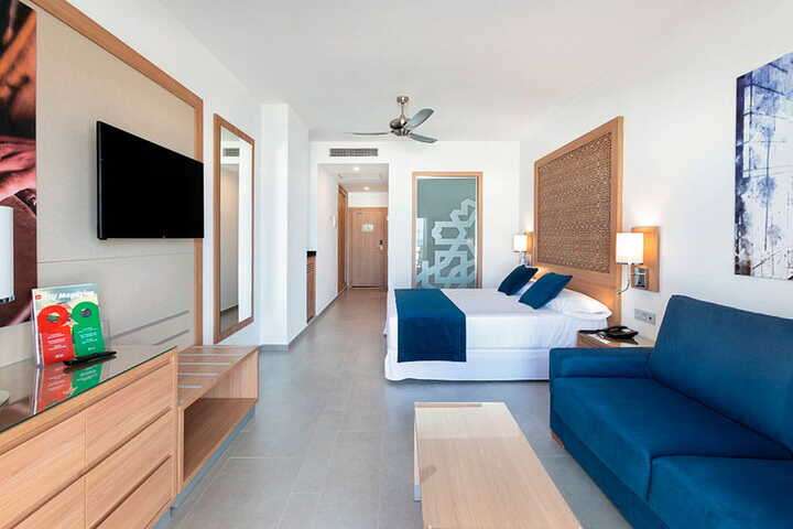 Zitgedeelte van 'Standaard driepersoonskamer'