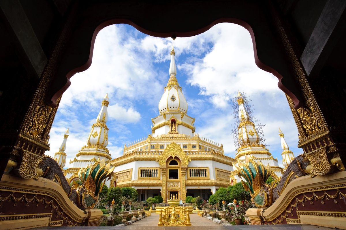 Wat Pha Namthip Thep Prasit Vararam, Roi Et