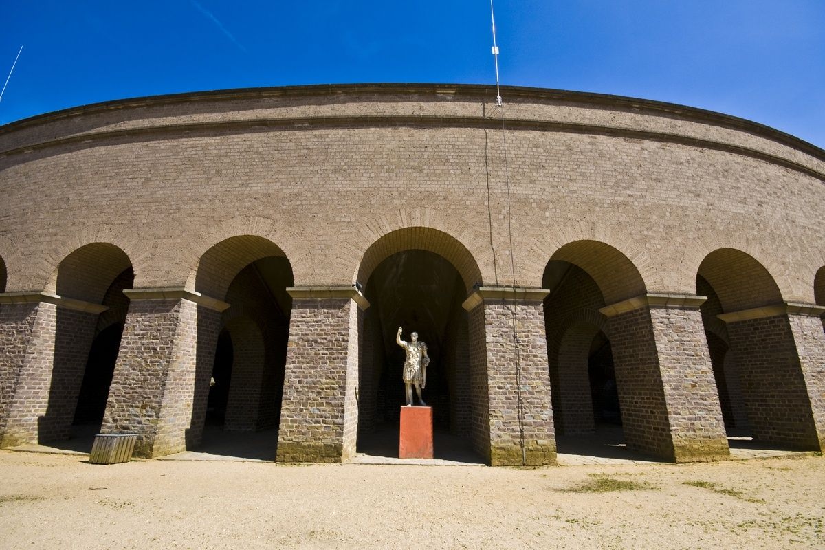 Standbeeld van keizer Traianus in Xanten