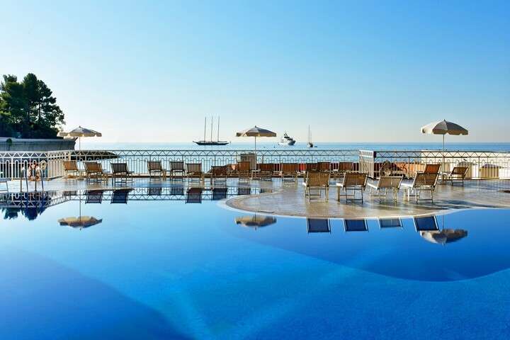 Le Meridien Beach Plaza