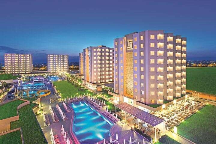 Het Grand Park Lara Resort